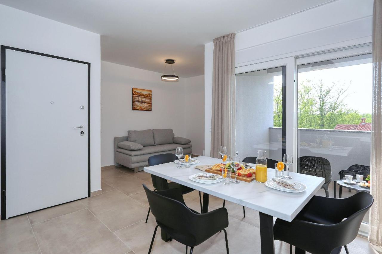 Apartments Bonaca With Jacuzzi Privlaka  Exterior foto